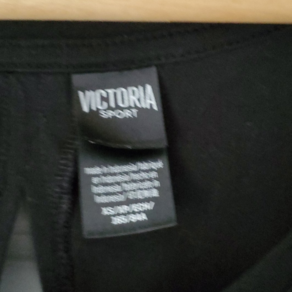 Victoria Sport workout tank top! - Picture 2 of 5
